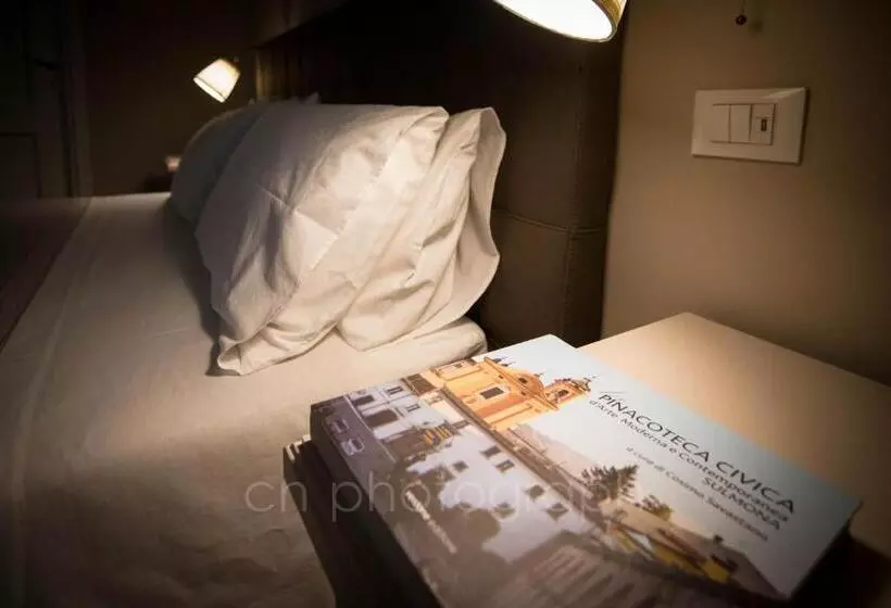 ベッドアンドブレックファースト La Dimora Del Falconiere   Luxury Suites