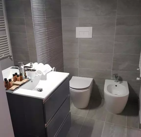 ベッドアンドブレックファースト La Dimora Del Falconiere   Luxury Suites