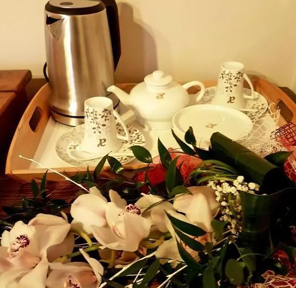 ベッドアンドブレックファースト La Dimora Del Falconiere   Luxury Suites