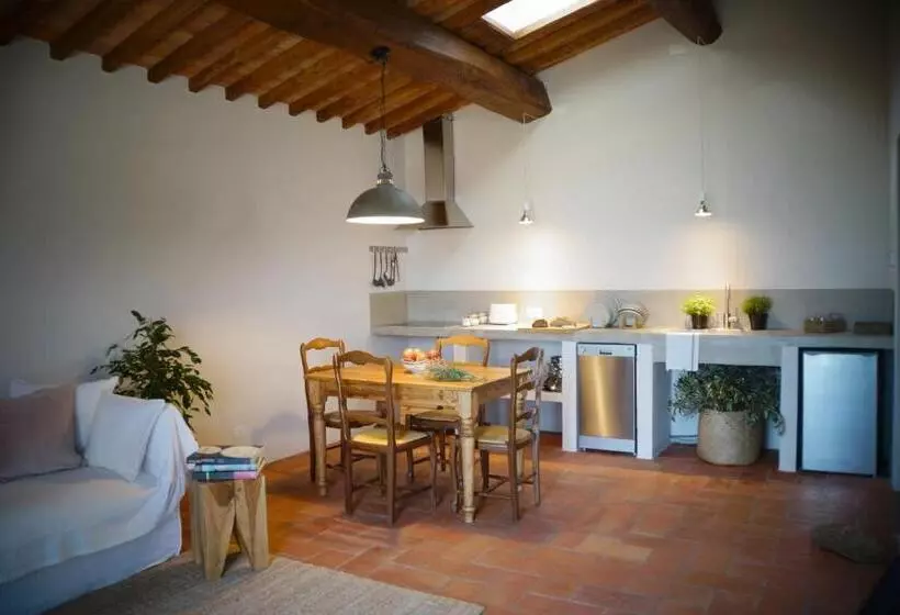 ホテル Marrucheti 82