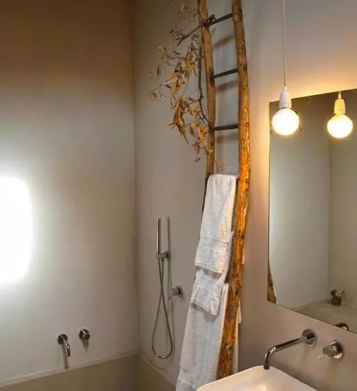 ホテル Marrucheti 82