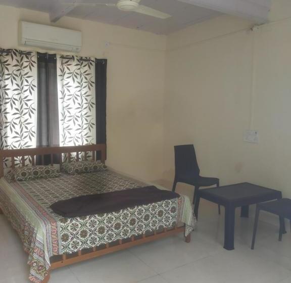 Hotell Shree Shiv Samartha Resort