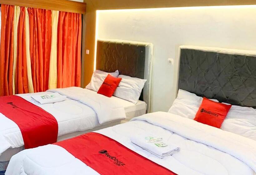 פנסיון Reddoorz Near Museum Gunung Merapi