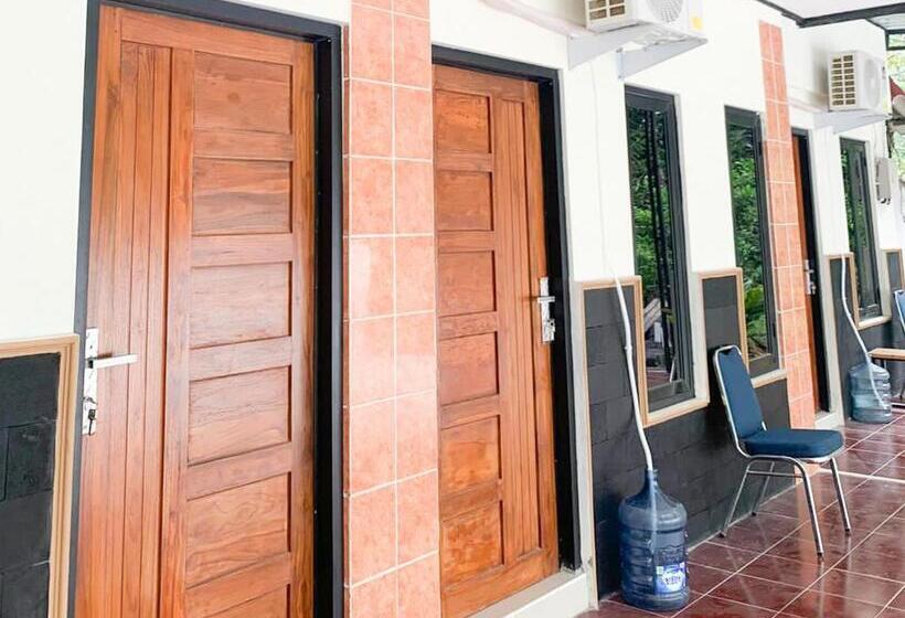 פנסיון Reddoorz Near Museum Gunung Merapi