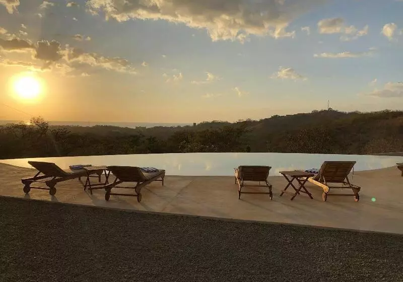 Hotelli Pacific Kalokairi  Adults Only