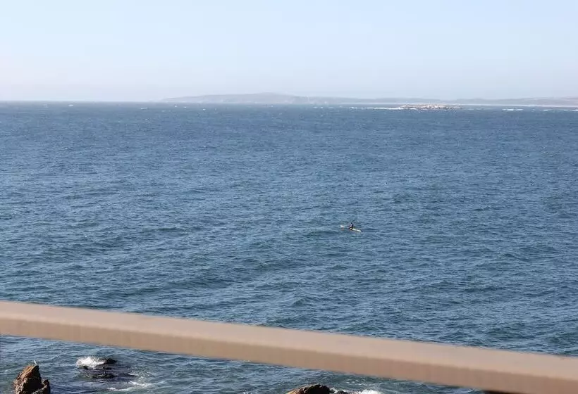 Aamiaismajoitus (B&B) Bahía Luz Hostal