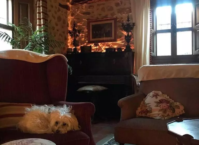 Hotelli El Corral De Perorrubio