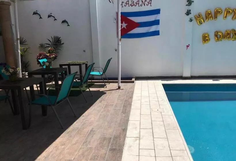 ホテル Las Fuentes