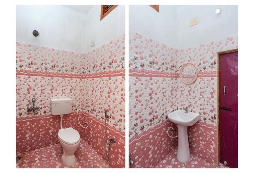 בית מלון כפרי Spot On 30656 Sabari Lodge