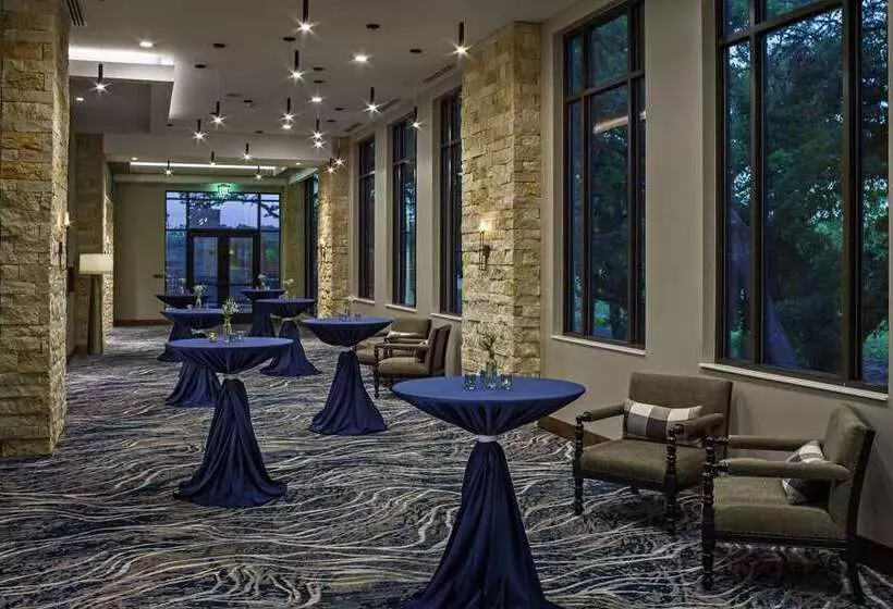 The Bevy Hotel Boerne, A Doubletree By Hilton