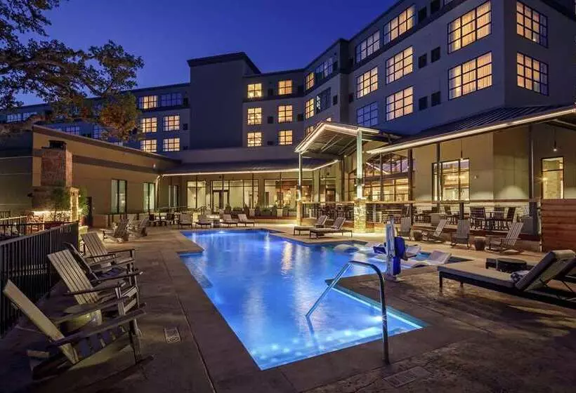 The Bevy Hotel Boerne, A Doubletree By Hilton