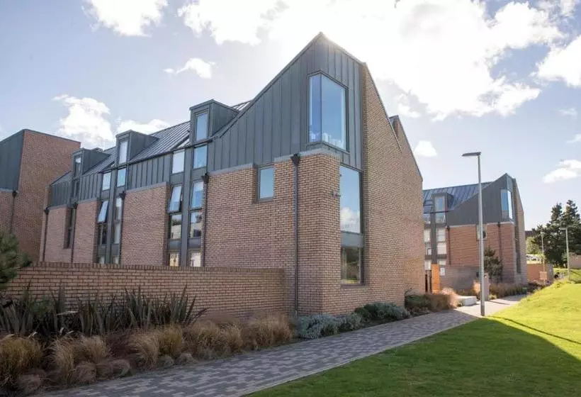 East Shore Campus Residence