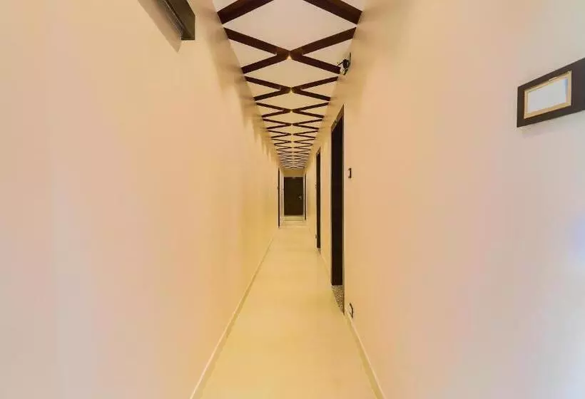 ホテル Aditya Residency