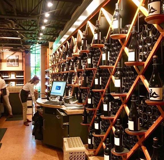 צימר Lake And Bridge View Vacation Home