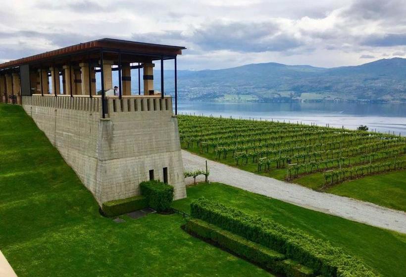 צימר Lake And Bridge View Vacation Home