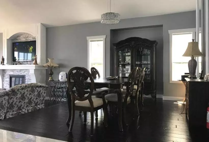 ベッドアンドブレックファースト Lake And Bridge View Vacation Home