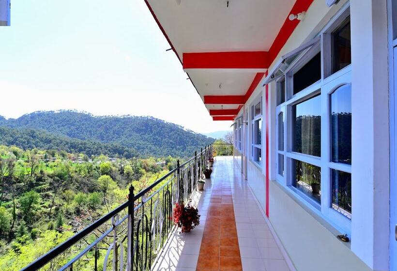 Oyo 35518 Hotel Trekkers Nest