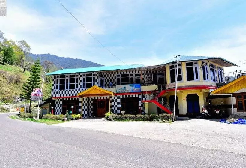 Oyo 35518 Hotel Trekkers Nest