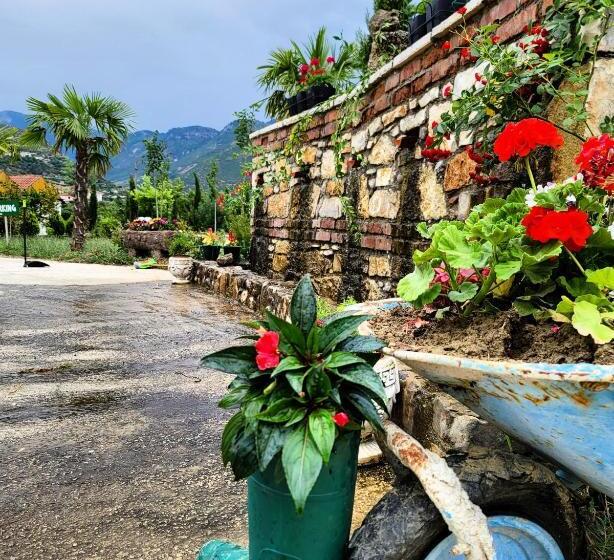 بنسيون Guesthouse Lord Byron