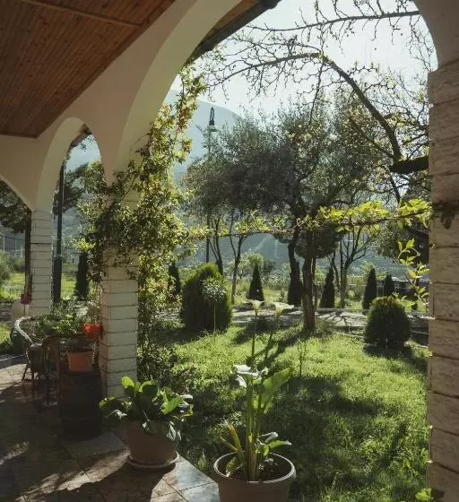 پانسیون Guesthouse Lord Byron