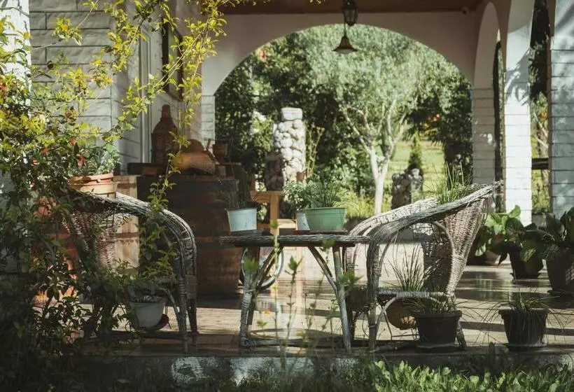پانسیون Guesthouse Lord Byron