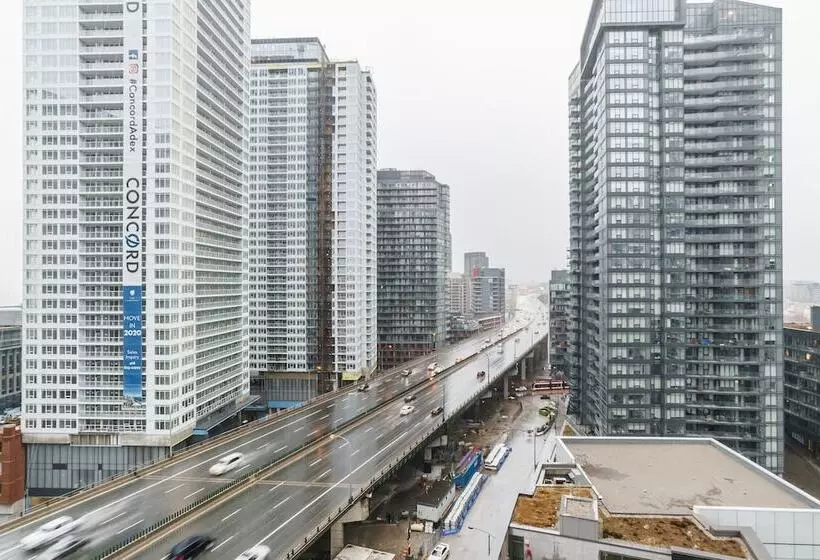 Sarkar Suites   75 Queens Wharf