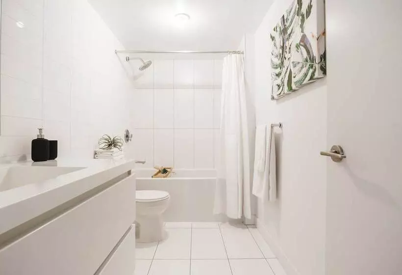 Sarkar Suites   75 Queens Wharf