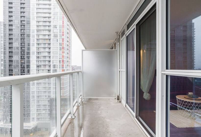 Sarkar Suites   75 Queens Wharf