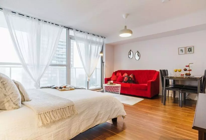 Sarkar Suites   75 Queens Wharf