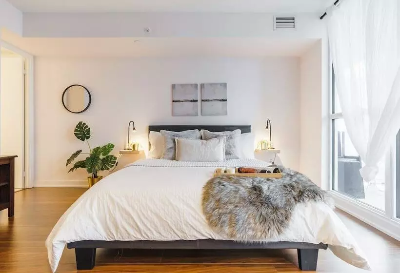 Sarkar Suites   75 Queens Wharf