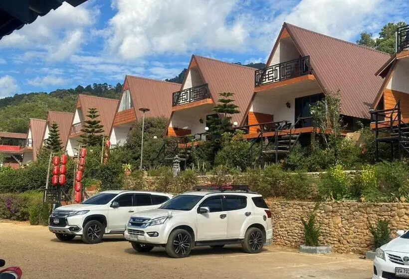 Отель Chenfong Rakthai Resort ไร่ชาเฉินฟงรีสอร์ท