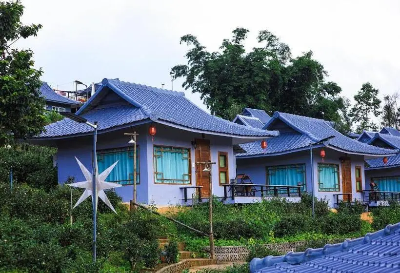 Отель Chenfong Rakthai Resort ไร่ชาเฉินฟงรีสอร์ท