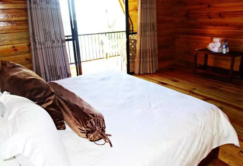 Rocky Bay Resort & Camping