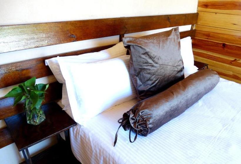 Rocky Bay Resort & Camping