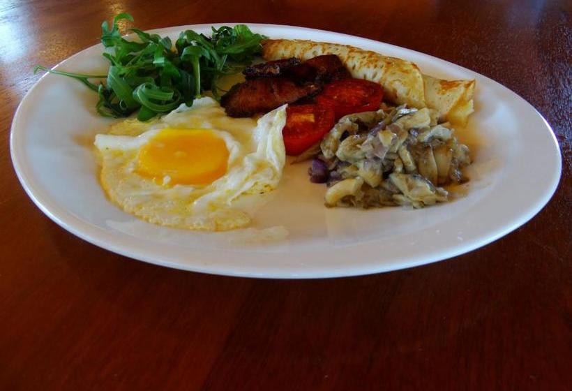 Rocky Bay Resort & Camping