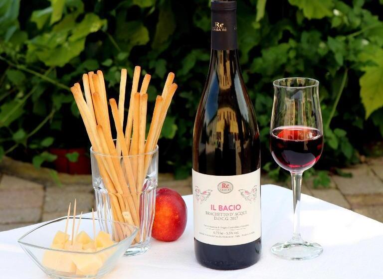 Casa Re   B&b E Vino A Montabone