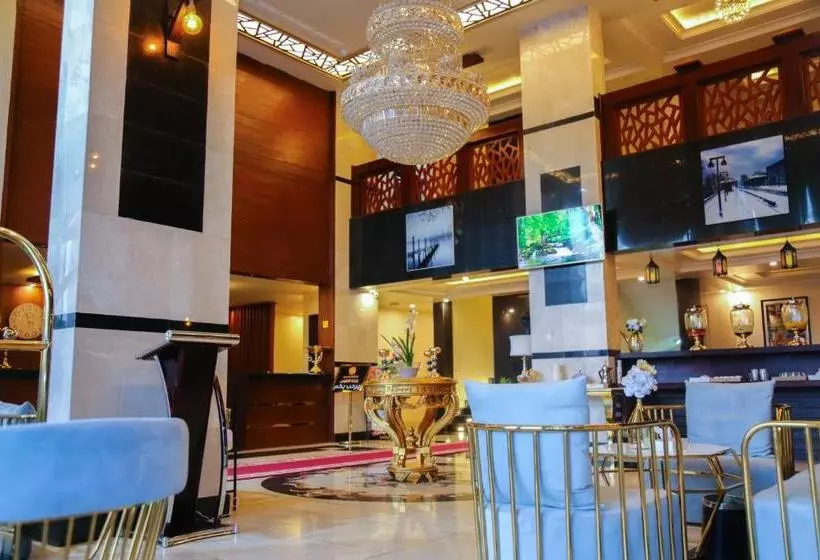 هتل Grand House