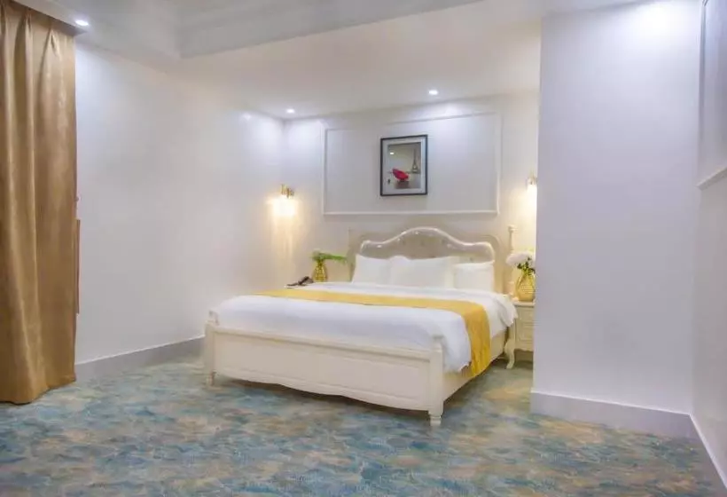 هتل Grand House