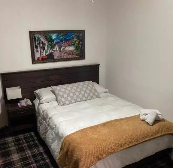 هاستل Boutique Colonial Cartago