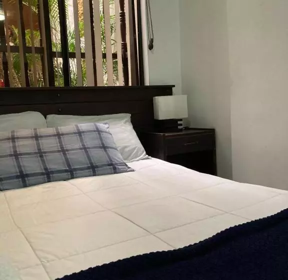 هاستل Boutique Colonial Cartago