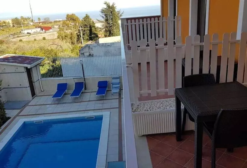 تختخواب و صبحانه L'aurora