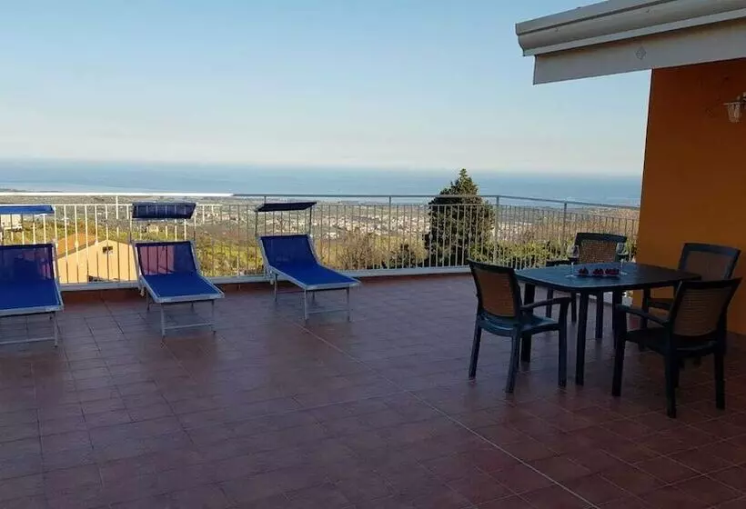 تختخواب و صبحانه L'aurora