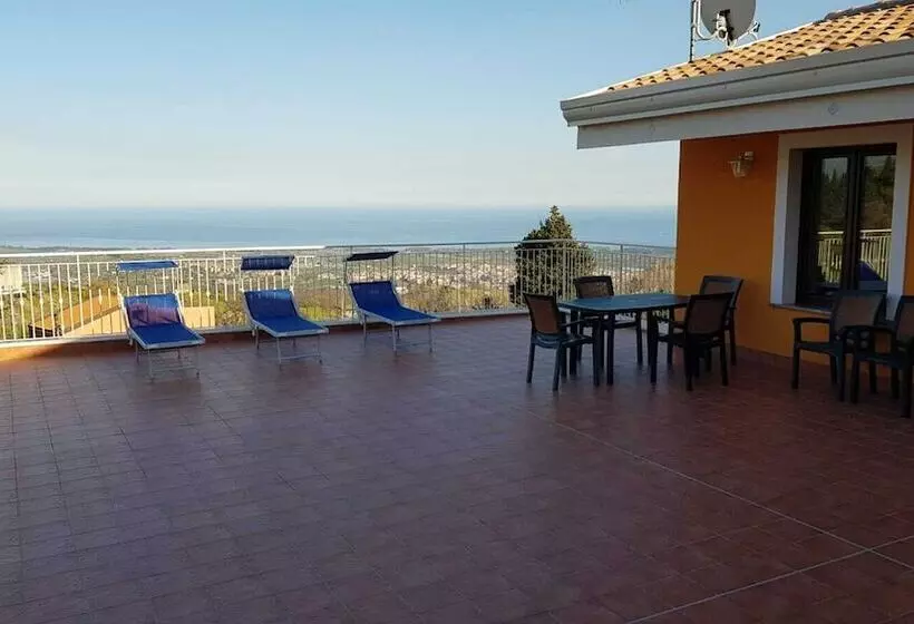 تختخواب و صبحانه L'aurora