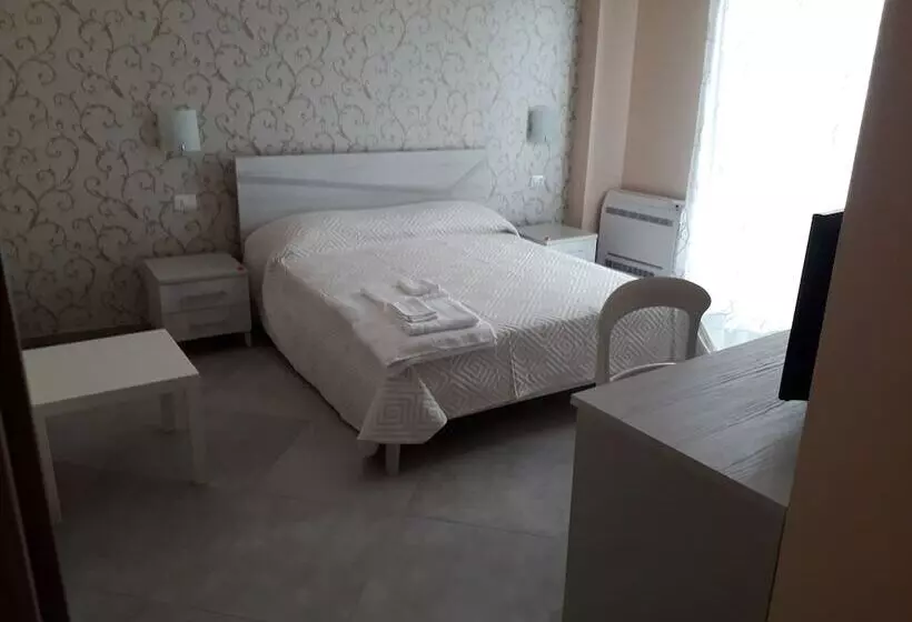 تختخواب و صبحانه L'aurora