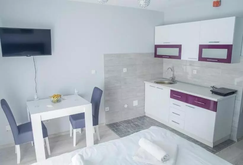 تختخواب و صبحانه Prenoćište Park