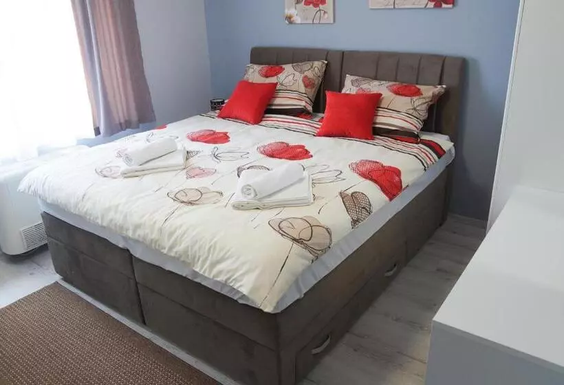 تختخواب و صبحانه Prenoćište Park