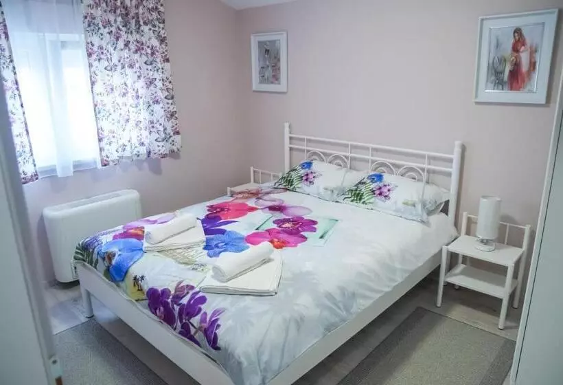 تختخواب و صبحانه Prenoćište Park