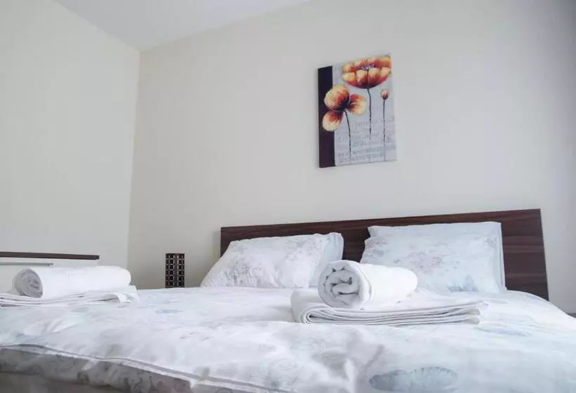 تختخواب و صبحانه Prenoćište Park