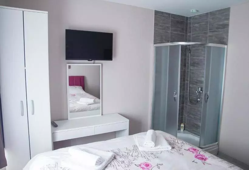 تختخواب و صبحانه Prenoćište Park