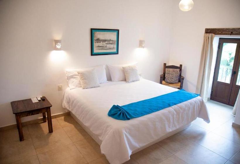 ホテル La Familia